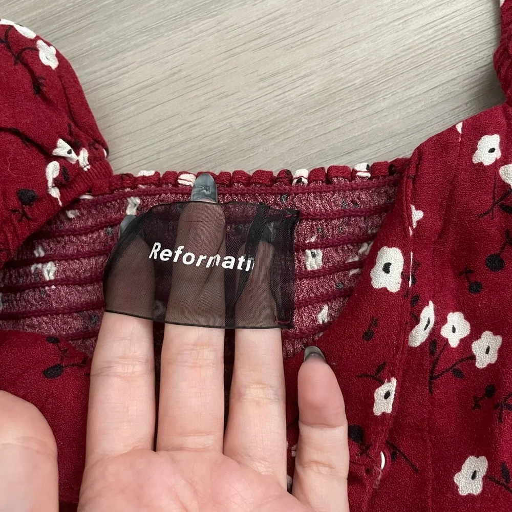 Reformation Red Floral Scrunch Top - Picture 4 of 4